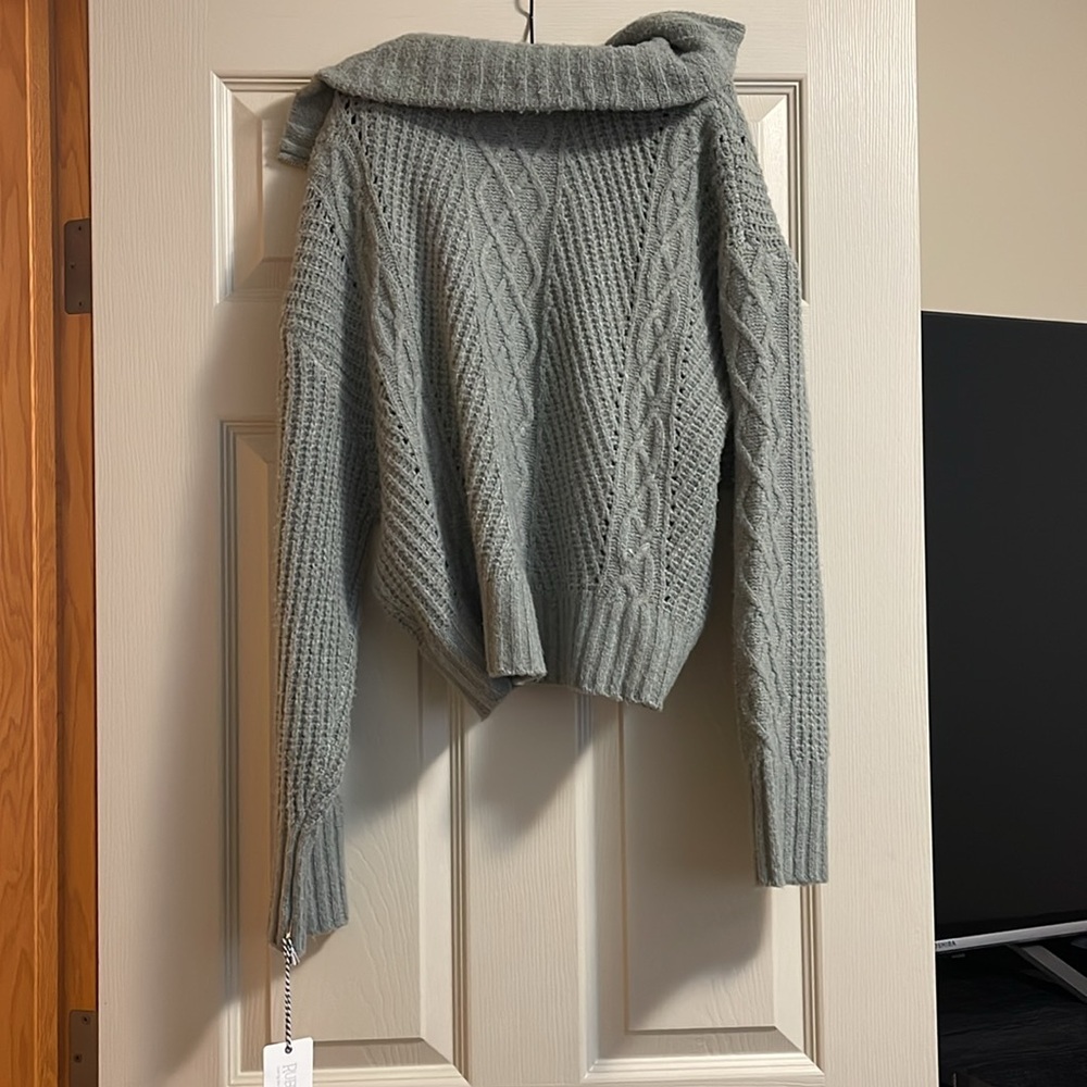 Gray ruby moon Cable Knit Sweater - Picture 5 of 5